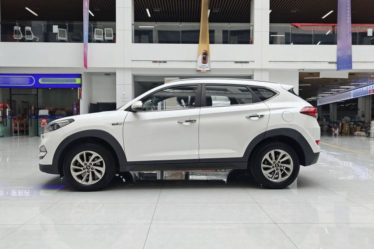 Used Hyundai Tucson 2015 1.6T Dual-Clutch Two-Wheel-Drive Smart Model
