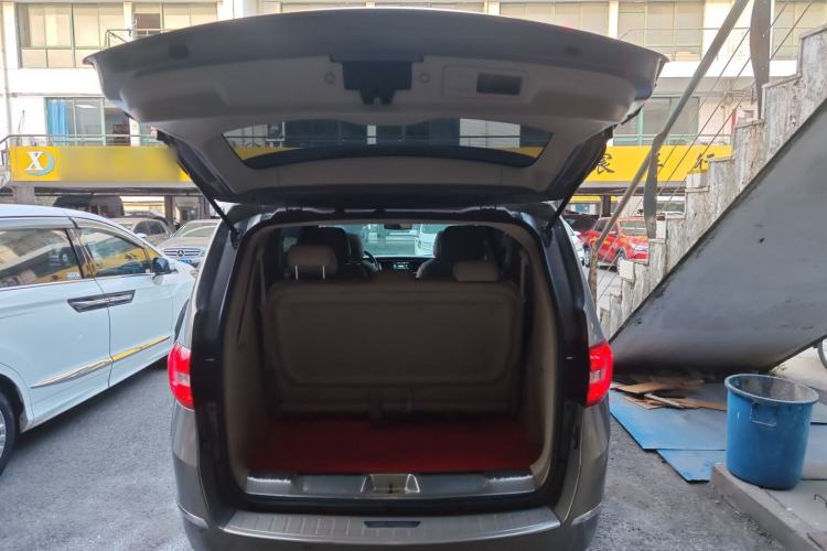 Used Buick GL8 2018 28T Luxury Model China VI Standard
