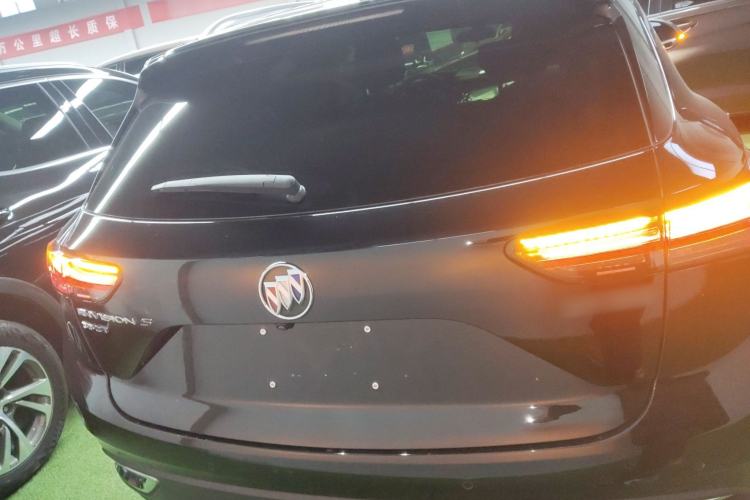 Used Buick Envision 2022 Encore S 552T Two-Wheel Drive Elite Model
