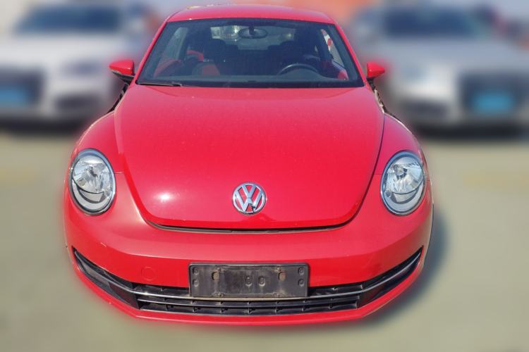 Used Volkswagen Beetle 2015 180TSI model
