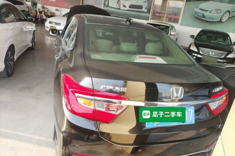 Used Honda Crider 2016 1.8L CVT Comfort Version
