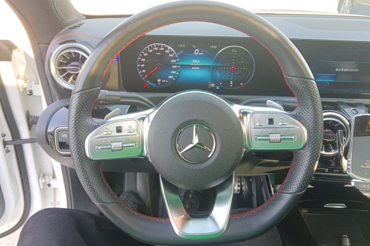 Used Mercedes-Benz CLA 2022-Year Updated CLA 200