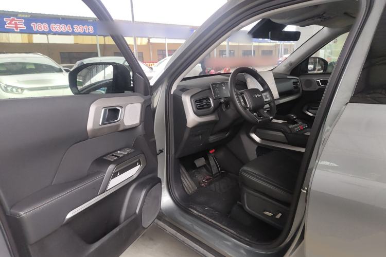 Used  Titanium 3 2025 501 km All-Wheel Drive Intelligent Driving Max Edition