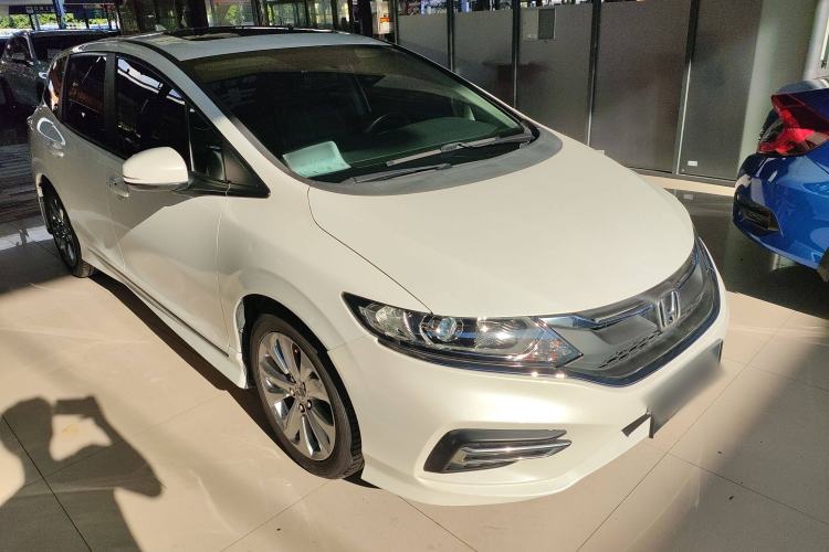 Used Honda Jade 2017 1.8L automatic Comfort version 5 seats
