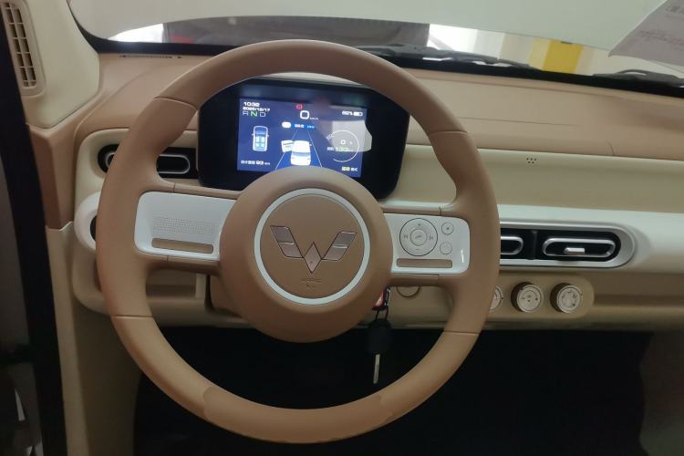 Used Wuling Hongguang MINIEV 2024 3rd Generation 215km Youth Edition
