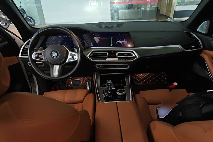 Used BMW X5 2019 xDrive40i M Sport U.S. specification
