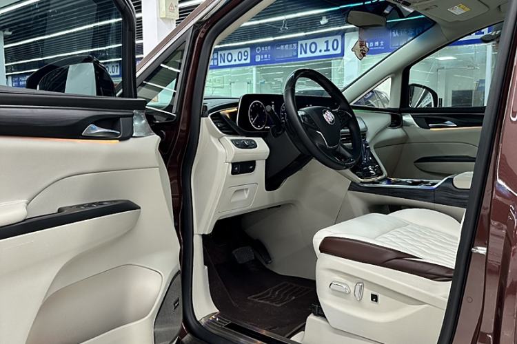 Used Buick GL8 2022 ES Landtrek 653T Comfort Edition
