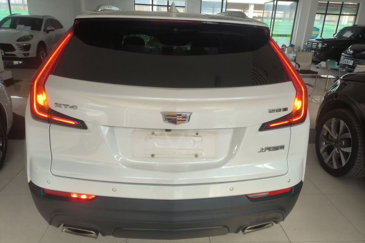 Used Cadillac XT4 2018 28T Two-Wheel Drive Tech Version