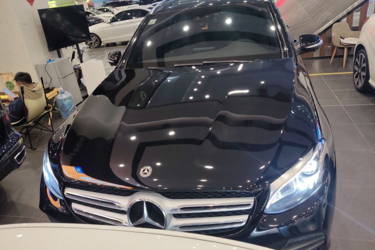 Used Mercedes-Benz GLC 2018 GLC 260 4MATIC Luxury Model
