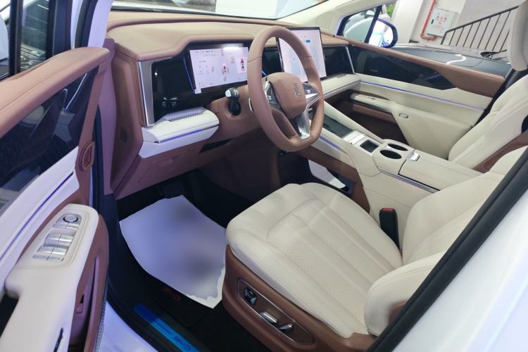 Used BYD Xia 2025 DM-i 1.5T 180km Excellence Model
