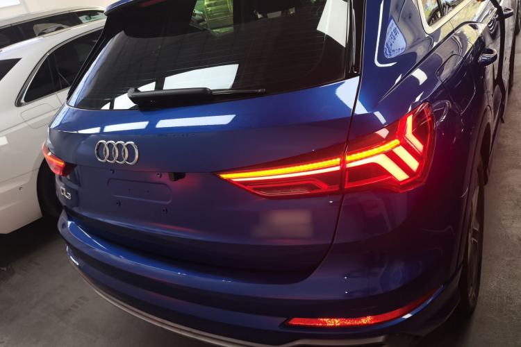 Used Audi Q3 2021 40 TFSI Fashion Dynamic Model
