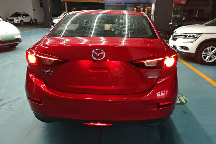 Used Mazda Mazda 3 Axela 2017 Sedan 2.0L Automatic Flagship Model China V Standard

