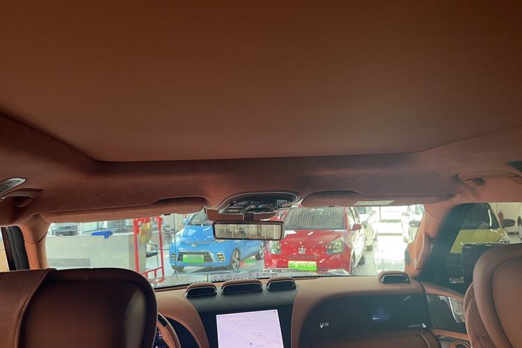 Used  U8 2023 Luxury Edition
