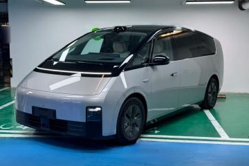 Used Li Auto MEGA 2024 Ultra Model