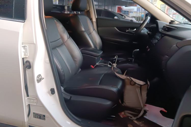 Used Nissan X-Trail 2019 2.0L CVT Smart Connect Comfort Edition 2WD
