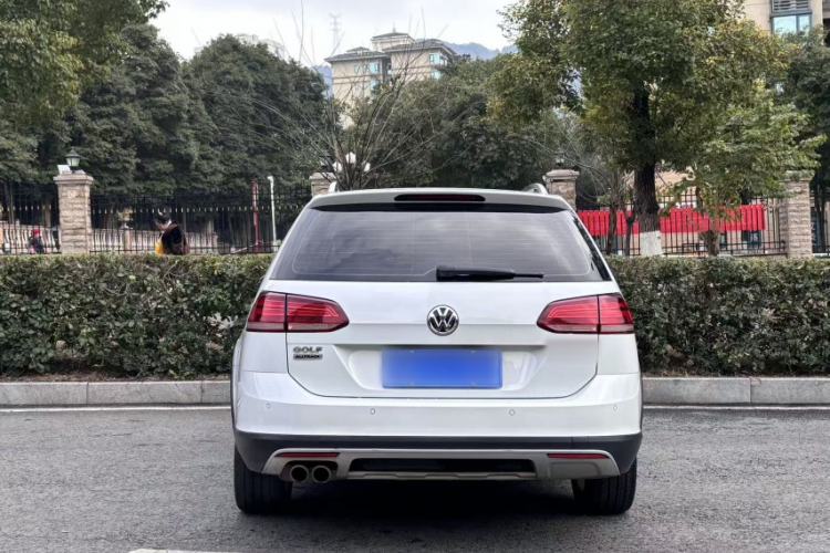 Used Volkswagen Golf 2019 1.8TSI Travel Edition