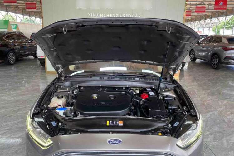 Used Ford Mondeo 2013 2.0L GTDi 200 Luxury Model
