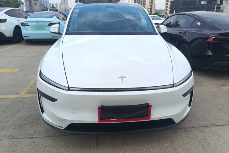 Used Tesla Model Y 2025 Long-Range All-Wheel-Drive Version
