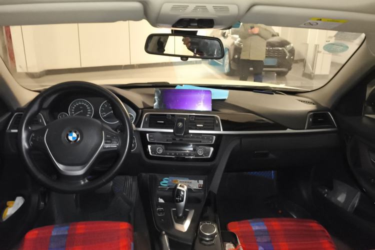 TDK.VehicleDetails.img