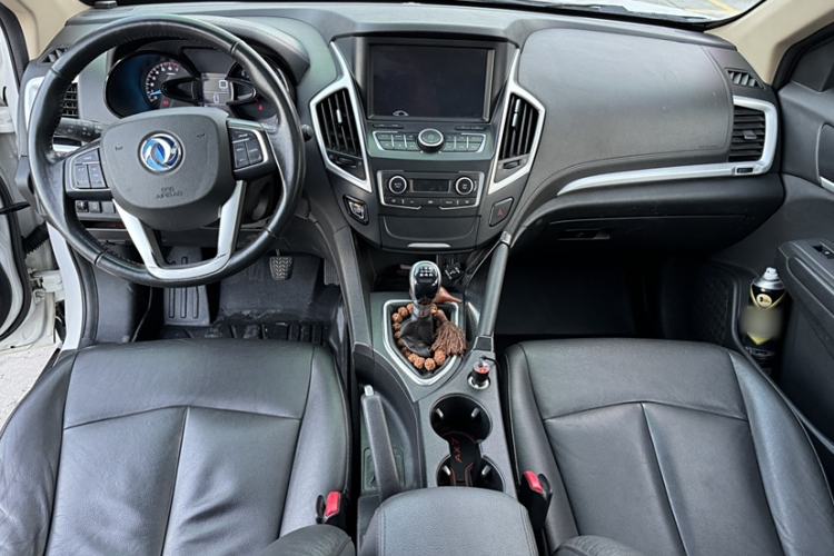 Used Dongfeng Aeolus AX7 2015 2.0L Manual Zhiyi Trim
