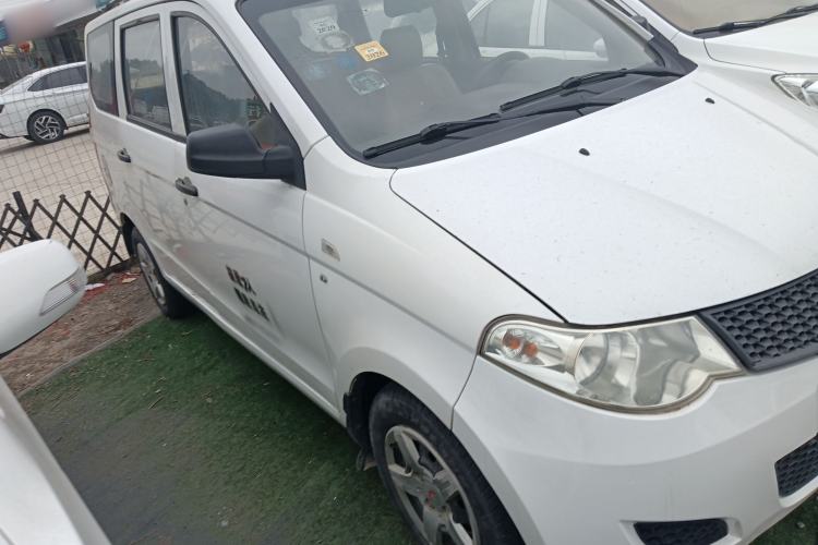 Used Wuling Hongguang 2014 1.5L Base Version
