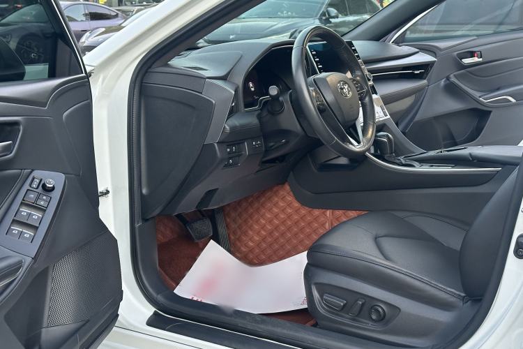 Used Toyota Avalon 2019 Dual-Engine 2.5L Luxury Edition China VI Standard
