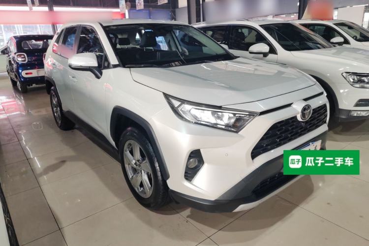 Used Toyota RAV4 2022 2.0L CVT Two-Wheel Drive Fashion Plus Edition
