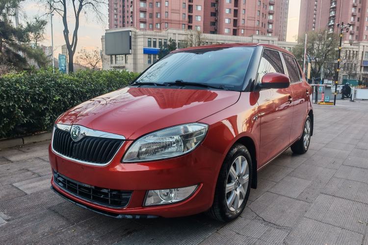 Used Skoda Fabia 2012 1.4L Automatic Crystal Edition