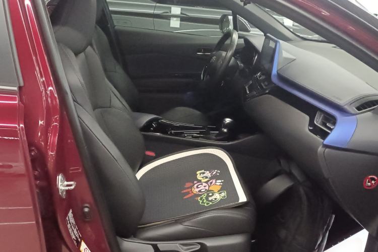 Used Toyota IZOA 2018 2.0L Yichi Version China VI Standard
