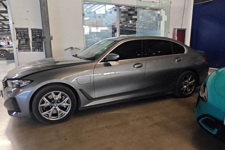 Used BMW i3 2024 eDrive 35 L
