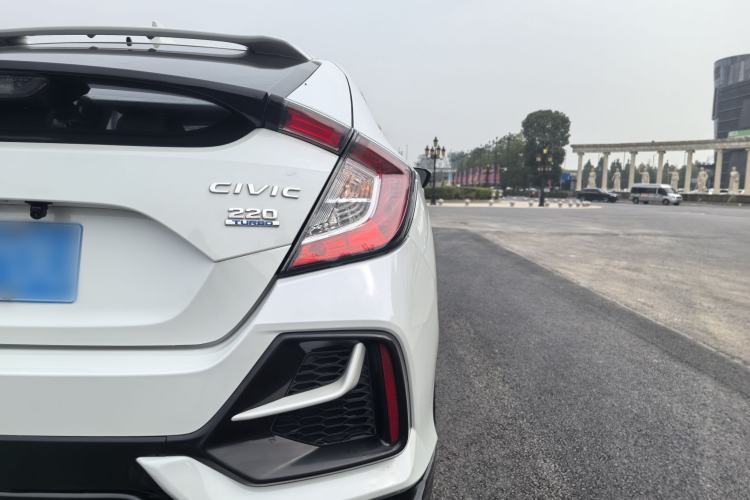 Used Honda Civic 2021 HATCHBACK 220TURBO CVT New Trendsetter
