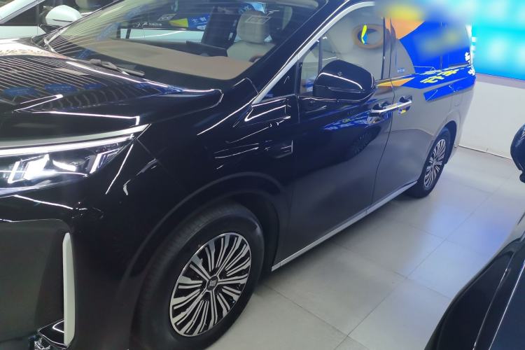 Used BYD Xia 2025 DM-i 1.5T 180km Beyond Edition
