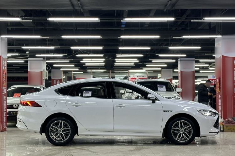 Used BYD Qin PLUS 2023 Champion Edition DM-i 120KM Beyond Model
