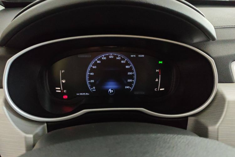 Used Geely Auto Emgrand X7 Sport 2018 1.8TD Automatic Two-Wheel Drive Smart Connect 4G Internet Edition

