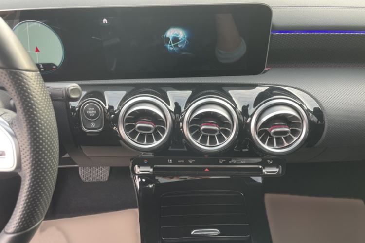 Used Mercedes-Benz A-Class 2020 Restyled A 200 L Sport Sedan Fashion Version
