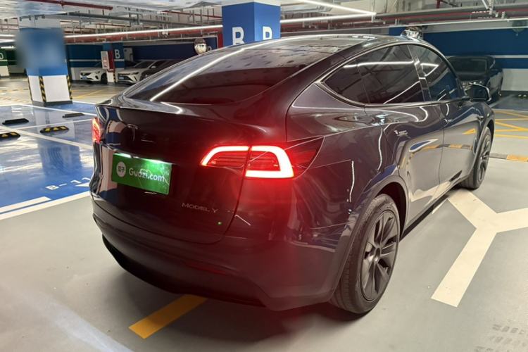 Used Tesla Model Y 2024 Rear-Wheel-Drive Version
