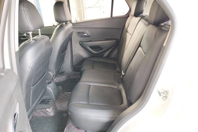 Used Chevrolet Trax 2016 1.4T Manual Two-Wheel Drive Comfort Version with Sunroof
