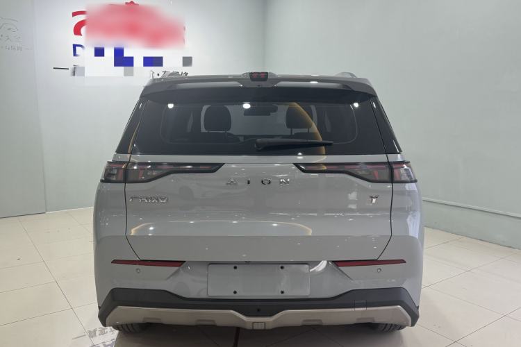 Used AION Y 2022 70 Tech Edition Lithium Iron Phosphate
