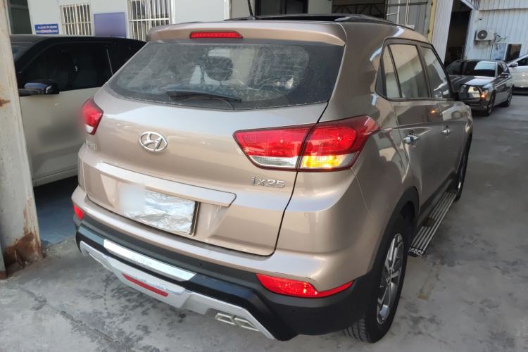 Used Hyundai ix25 2017 1.6L Automatic Smart Version
