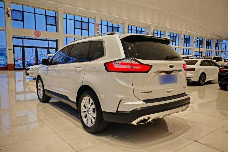 Used Ford Edge 2020 EcoBoost 245 Two-Wheel-Drive Platinum Edition 5 Seats
