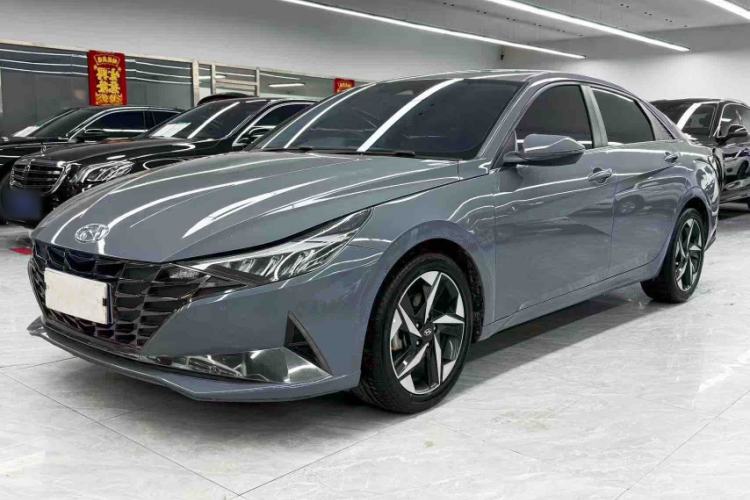 Used Hyundai Elantra 2021 1.5L CVT LUX Prestige Edition
