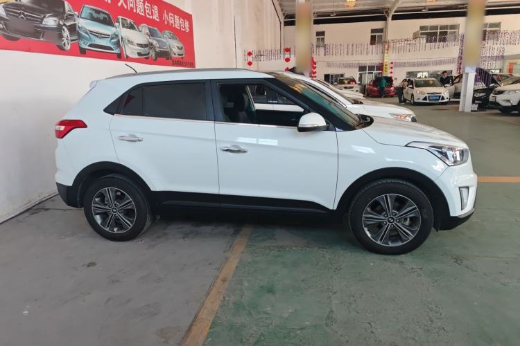 Used Hyundai ix25 2015 1.6L Automatic Two-Wheel Drive Smart GLS Trim
