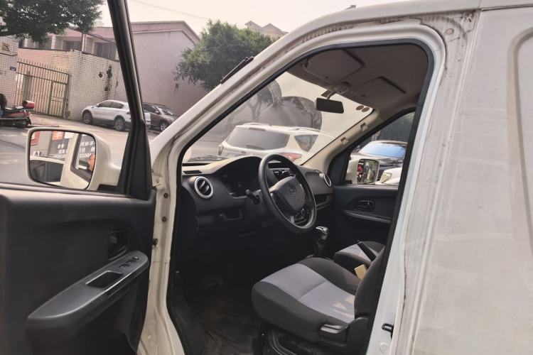 Used Chana Ruixing EM60 2023 Pure Electric Van 4525 mm Long Flat Roof with Back-Hinged Doors 2 Seats 60 kW 38.7 kWh
