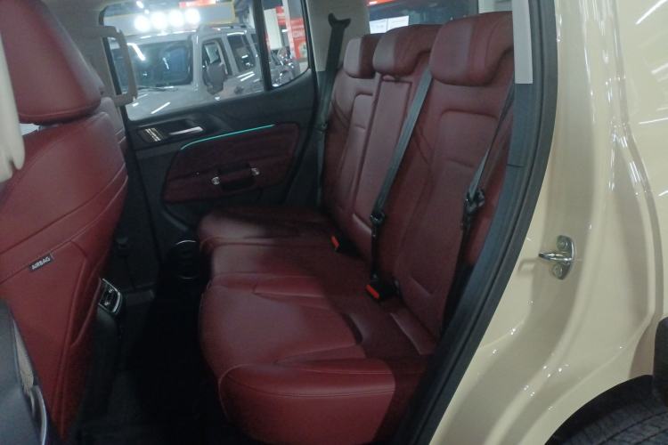 Used Tank 300 New Energy 2025 Hi4-T
