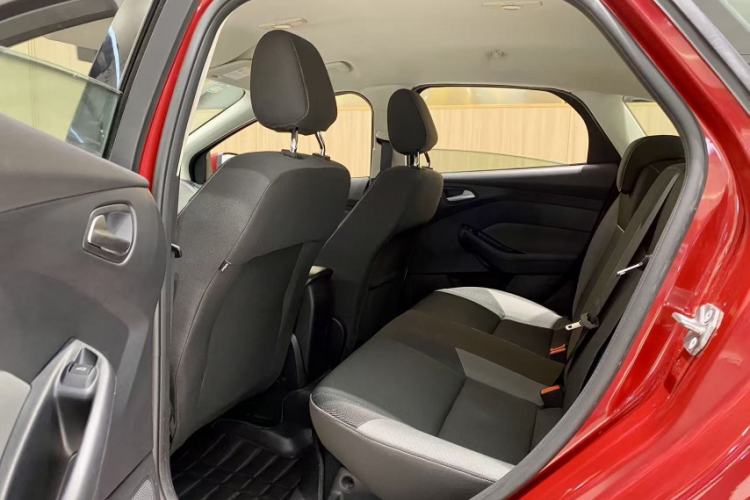 Used Ford Focus 2012 Hatchback 1.6L Automatic Comfort Model
