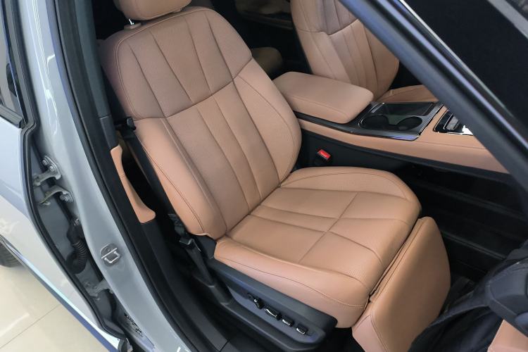 Used Nio ES8 2020 415 km Range 6-Seater Version