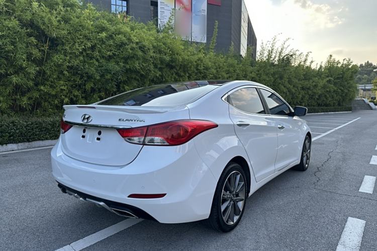 Used Hyundai Elantra 2015 1.6L Automatic Leading Model