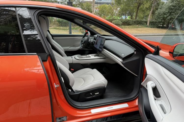 Used  SU7 2024 Four-Wheel Drive Ultra-Long Range Advanced Intelligent Driving Max Edition