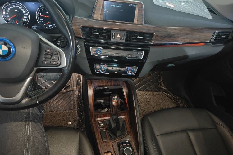 Used BMW X1 2019 sDrive20Li Leading Model
