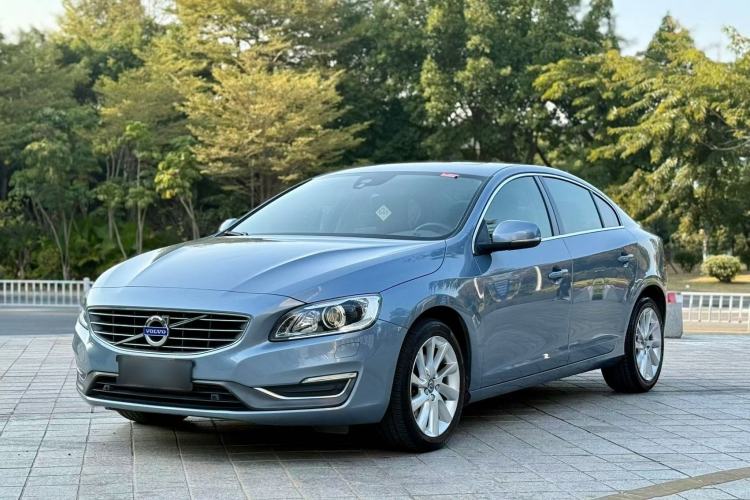 Used Volvo S60 2017 S60L T4 Smart Range Edition
